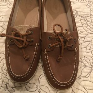 Sperry Topsiders